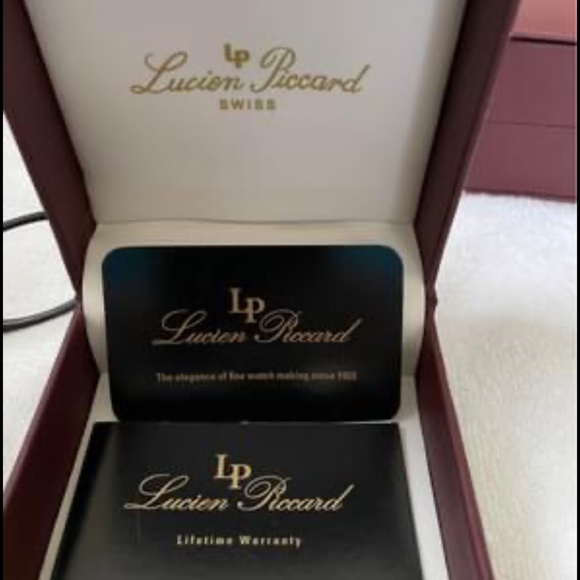 Lucien Piccard Stainless Tank Watch - Picture 2 of 7